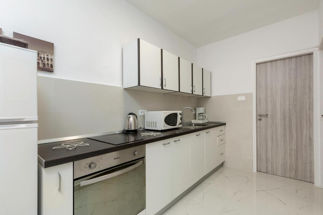 Apartments Marija 821 Pula Ngoại thất bức ảnh